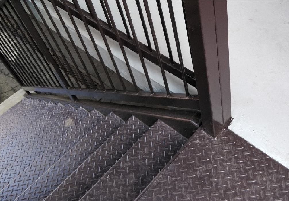 アングル溶接後塗装